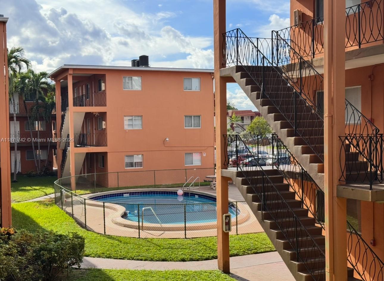 River Grand II Condo