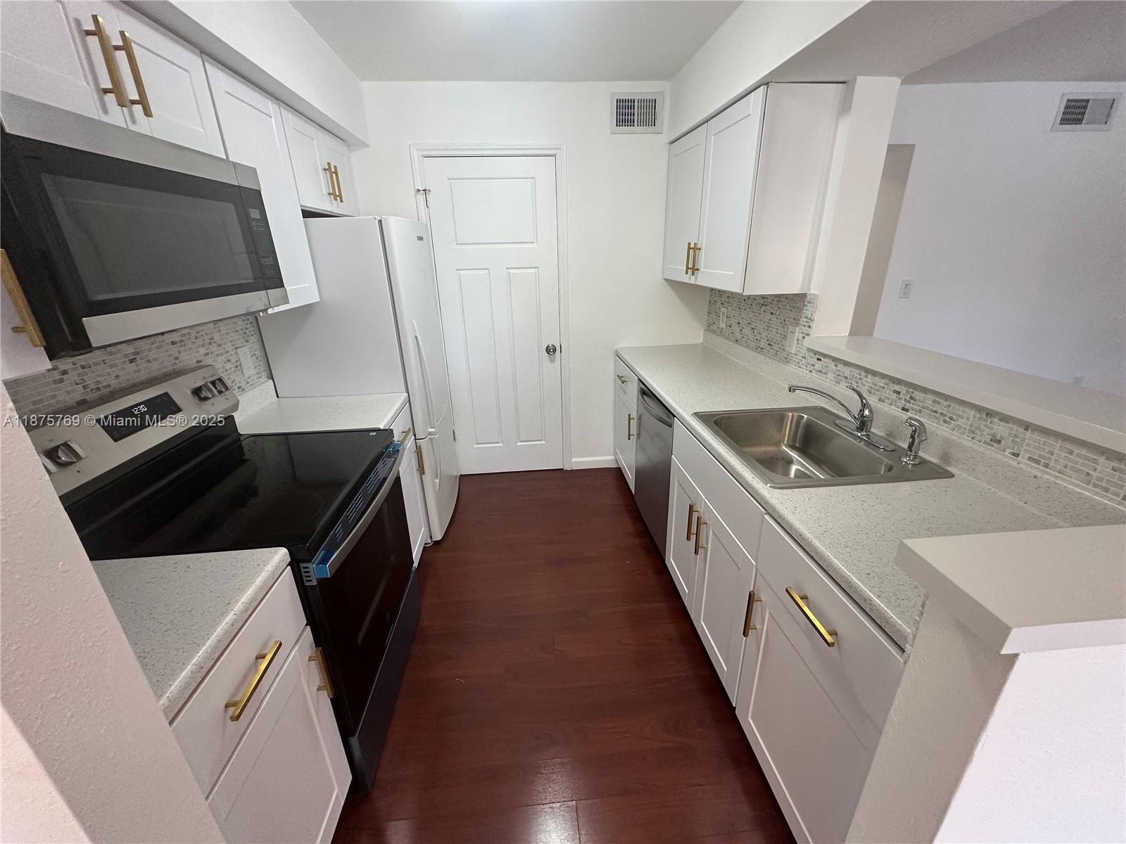 Property photo # 0