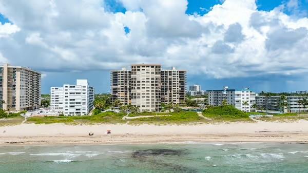 The Hampton Beach Club Co