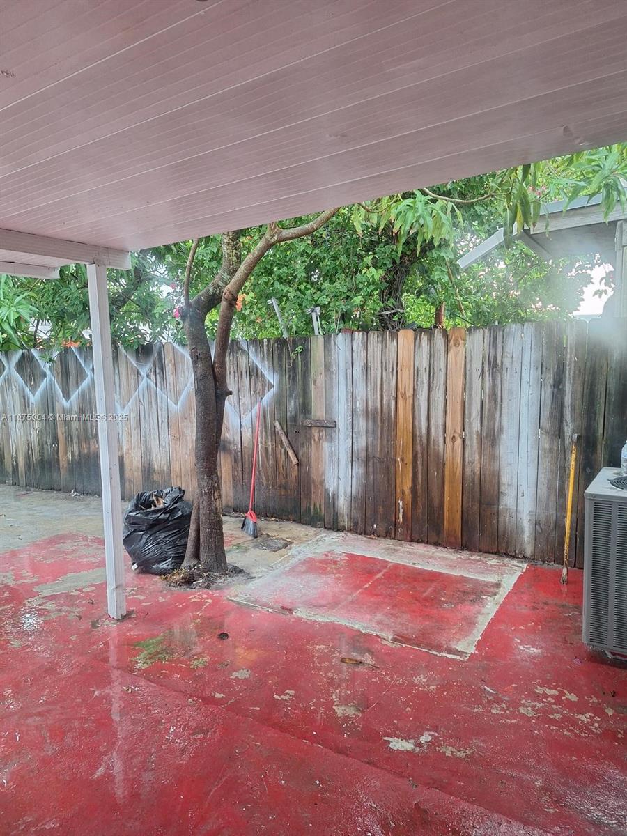 Property photo # 9