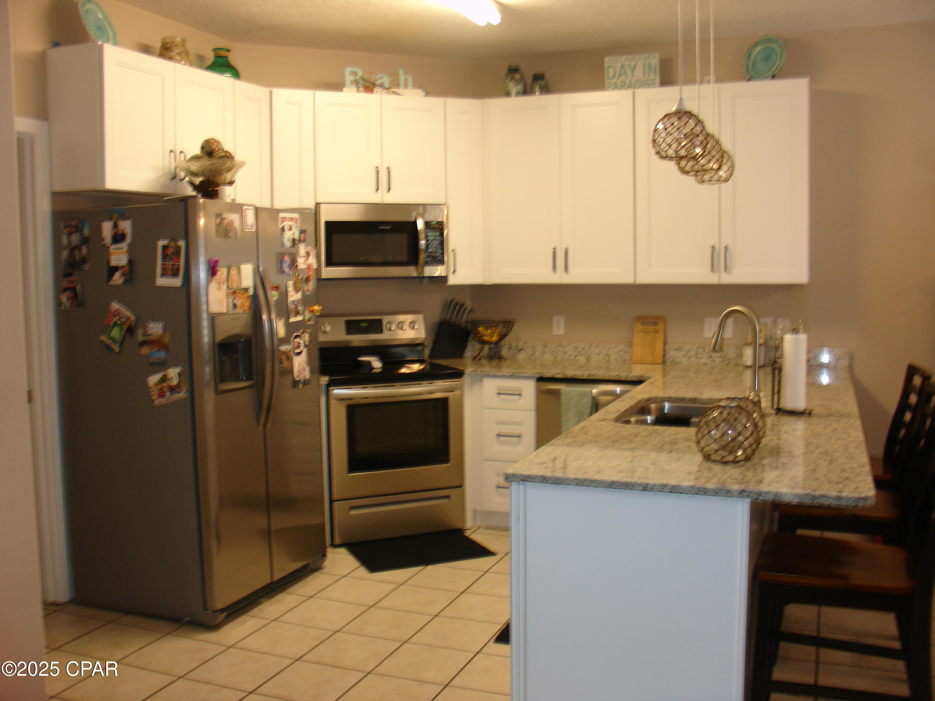 Image 3 For 6212 Lagoon Drive
