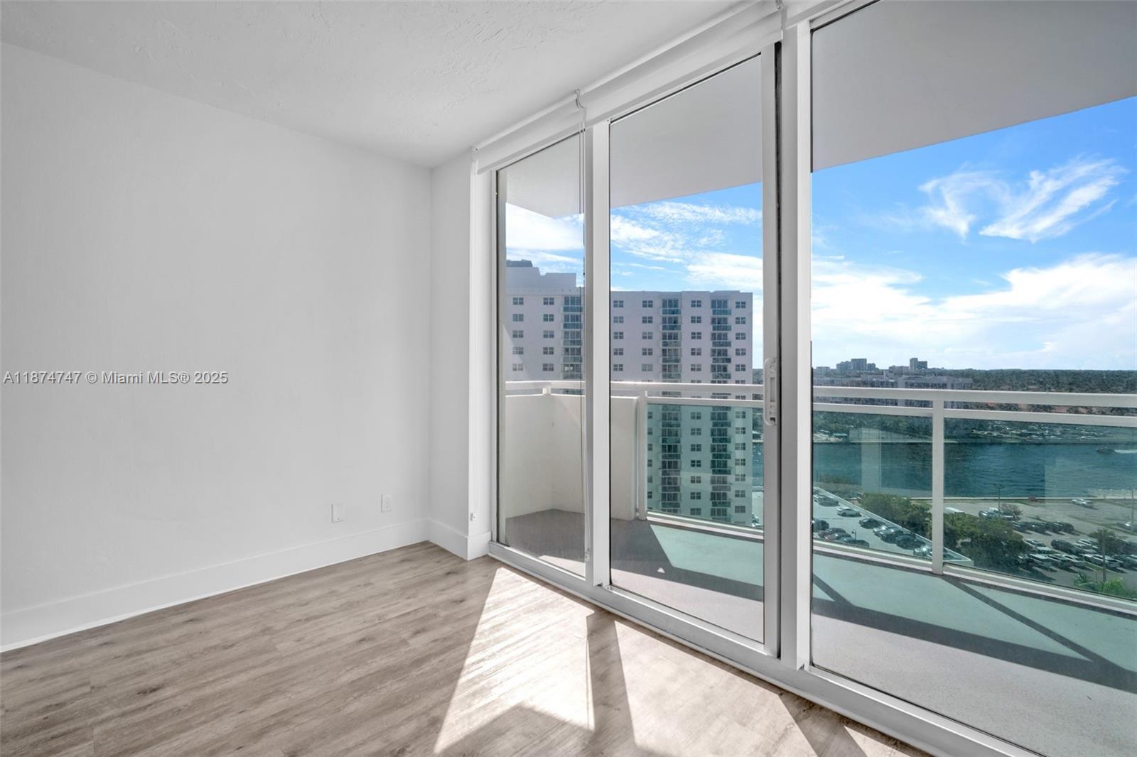 Property photo # 4