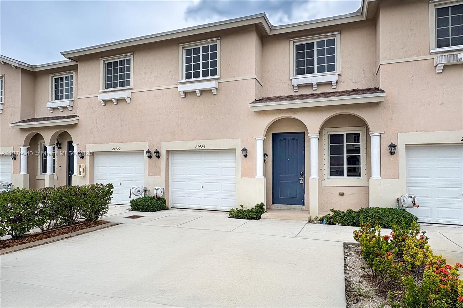 Property photo # 0