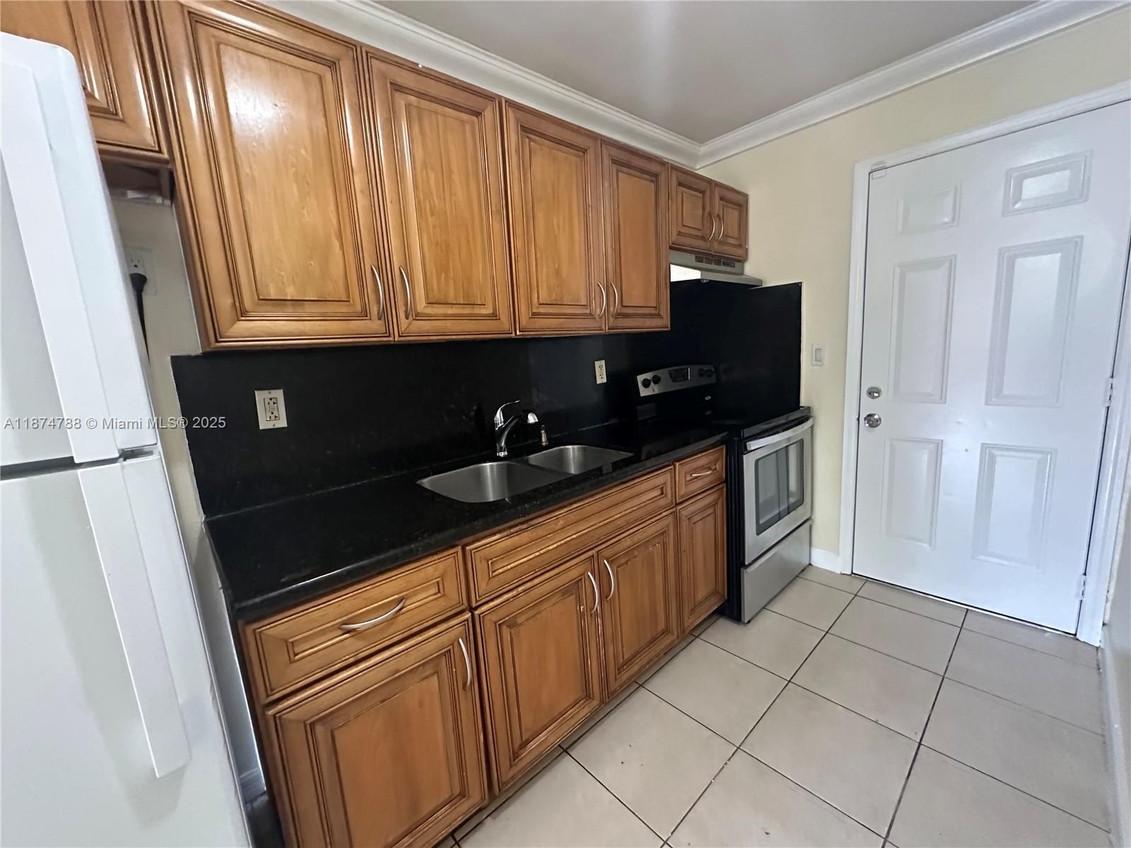 Property photo # 2