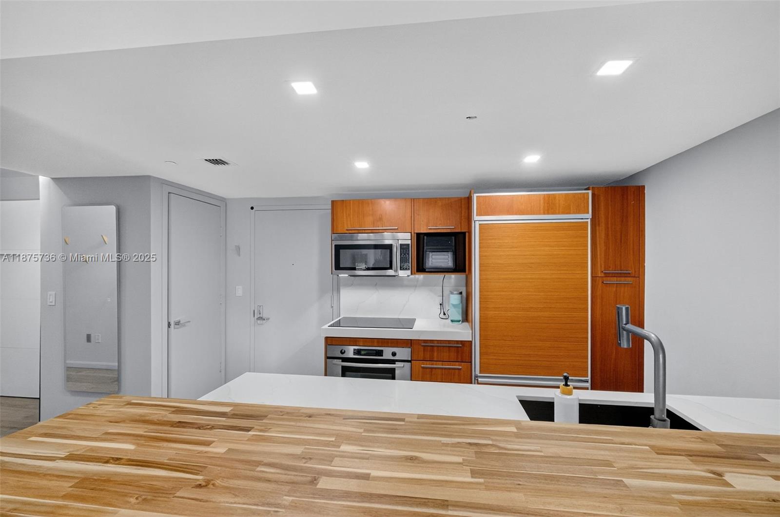 Property photo # 8