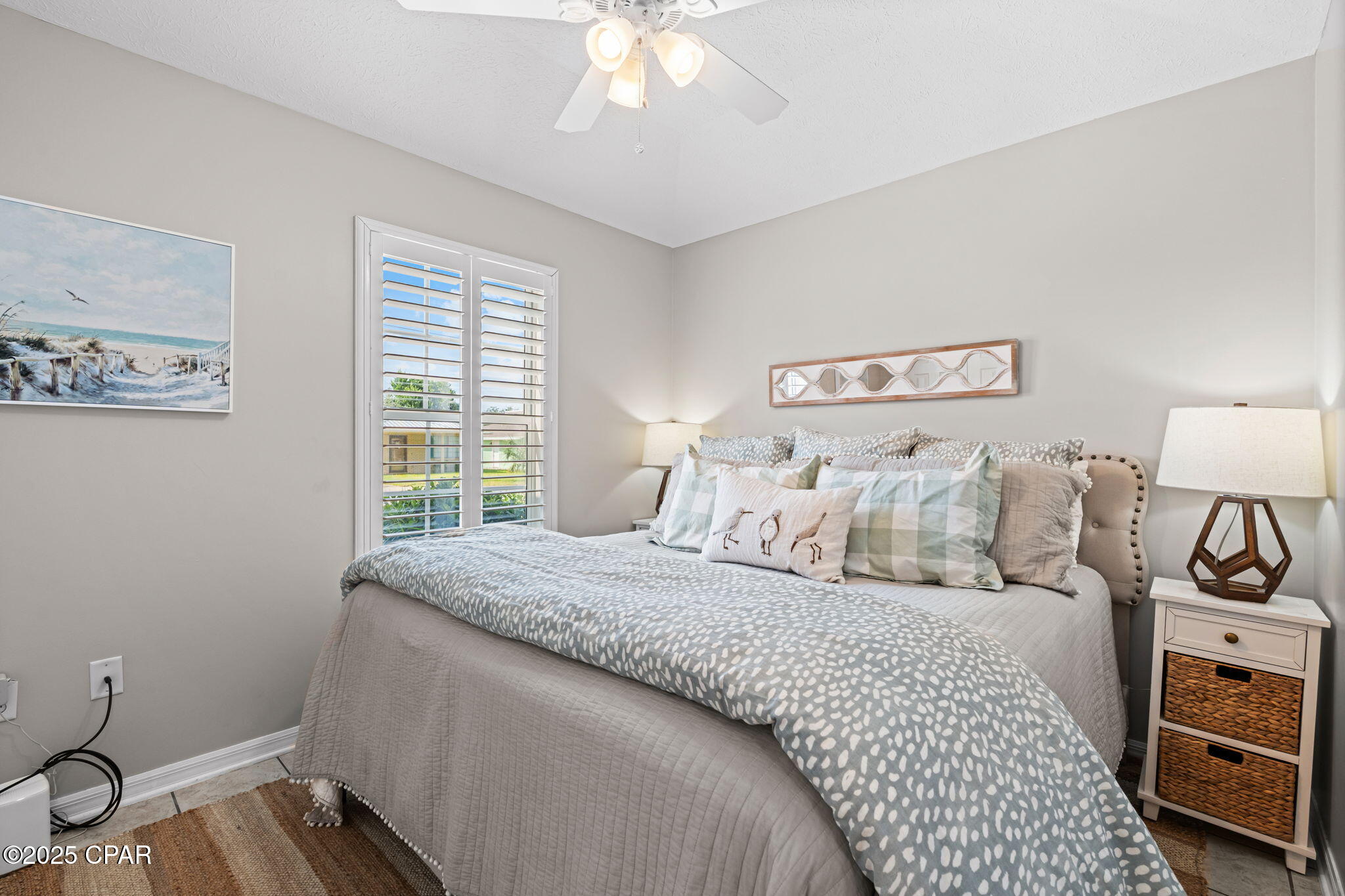 Image 27 For 615 Poinsettia Court