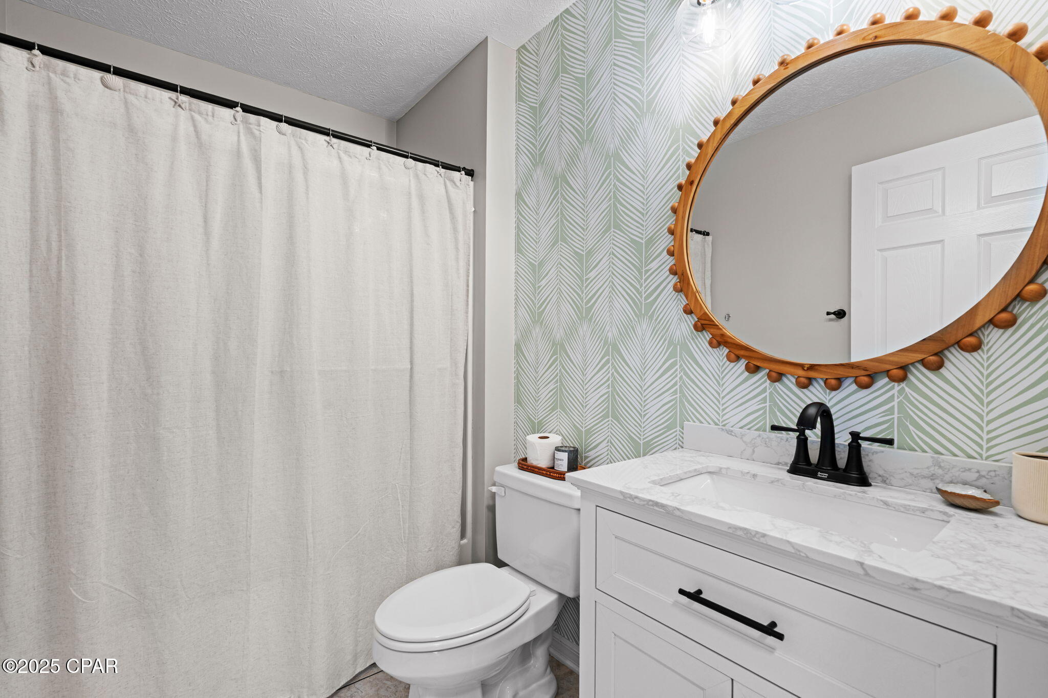 Image 33 For 615 Poinsettia Court