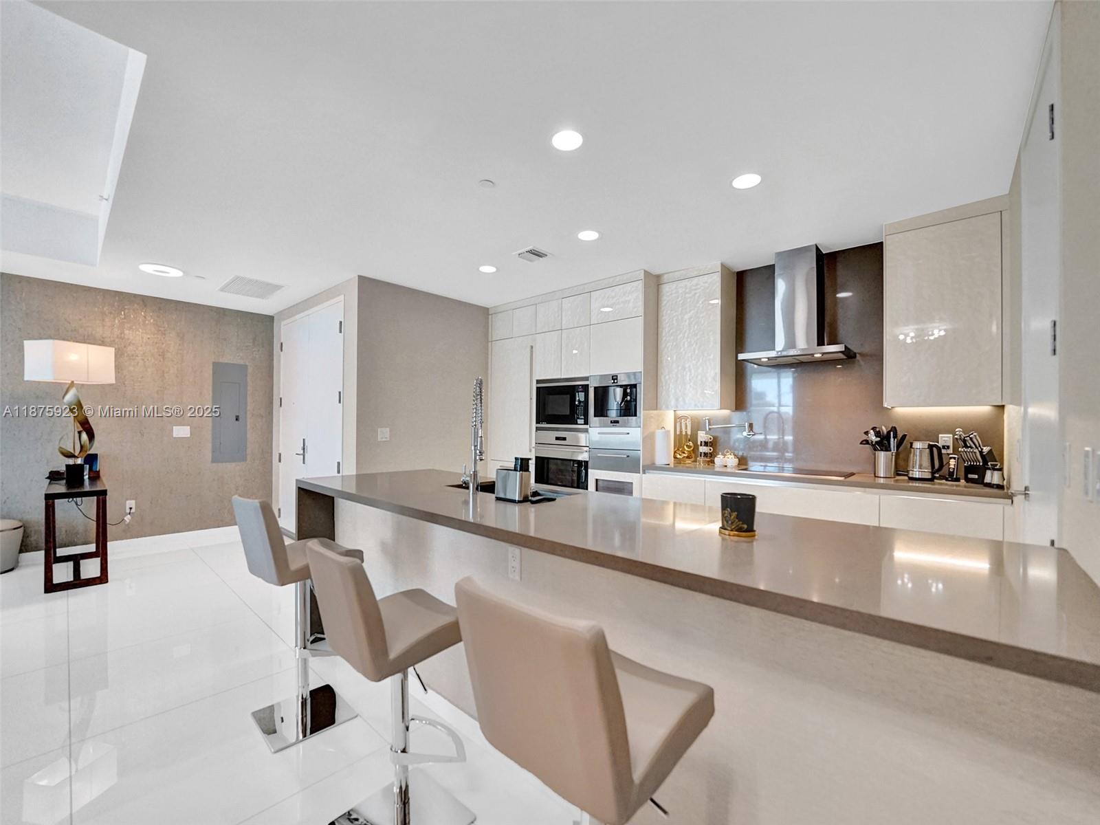 Property photo # 6
