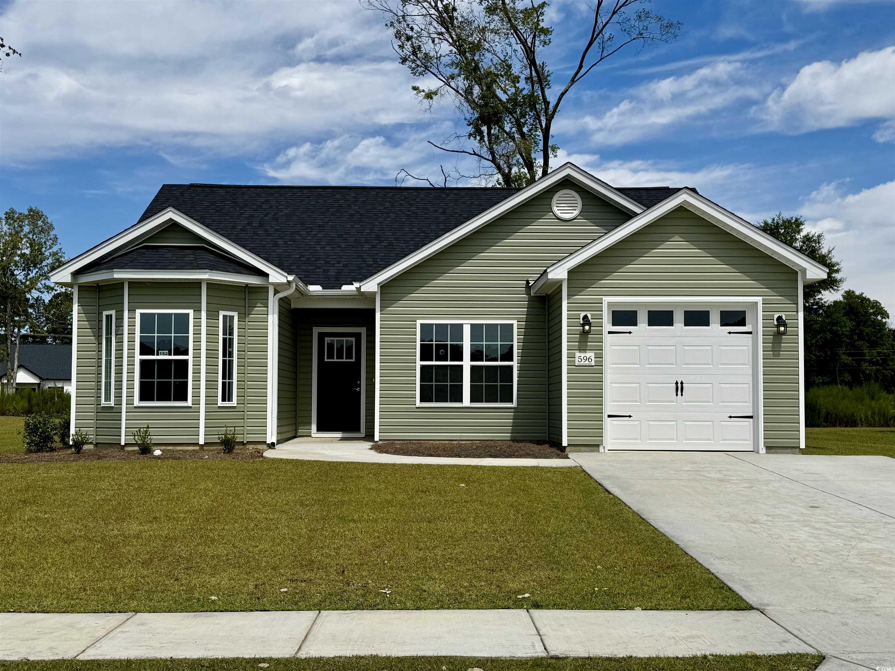 596 Shallow Cove Dr. Conway, SC 29526