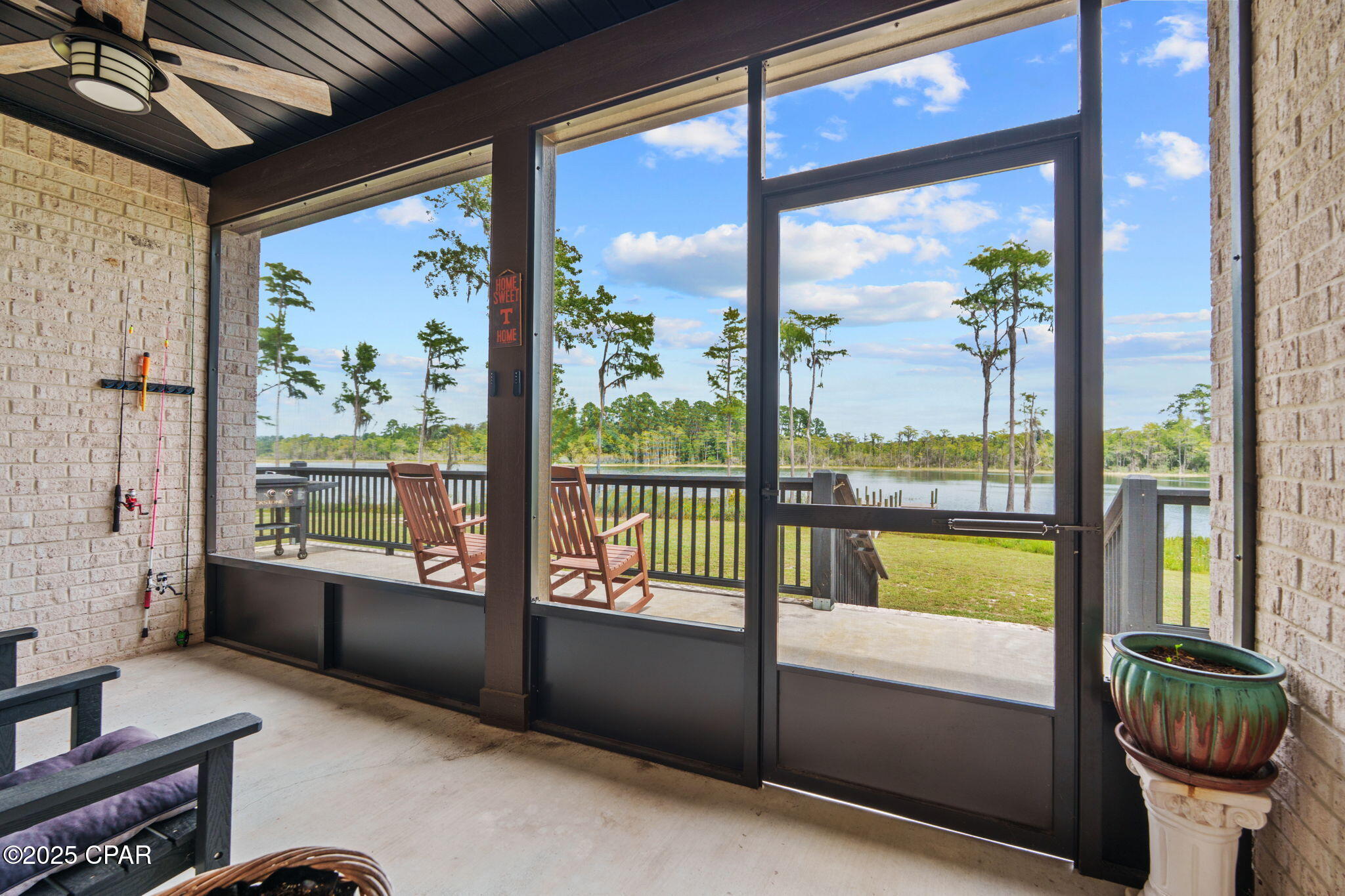 Rmj2oni2o3axgpqsfzaxo L5lrhep2kylxs9li7ia_w