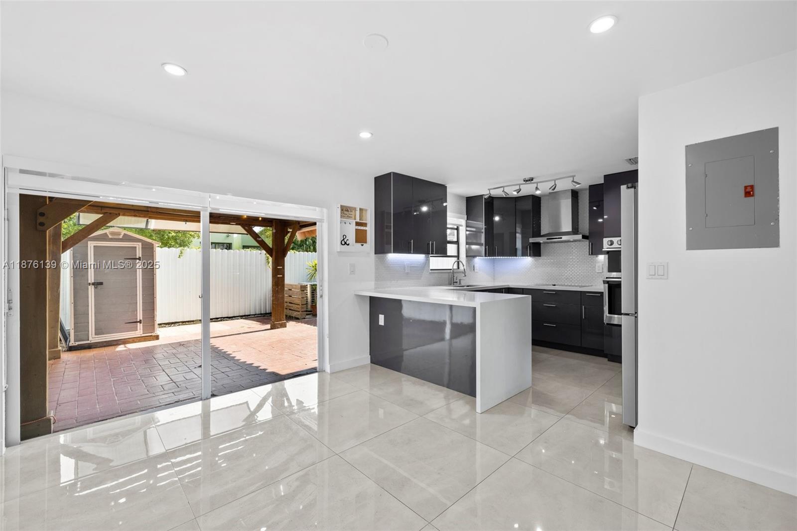 Property photo # 3