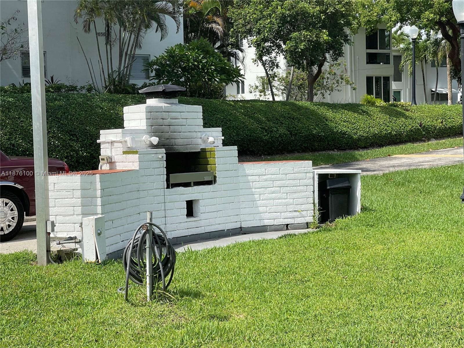 Property photo # 9