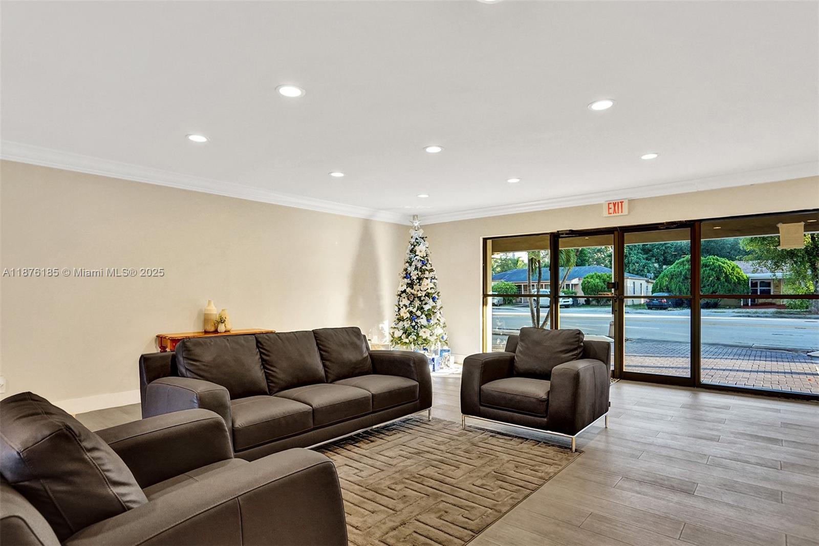 Property photo # 6
