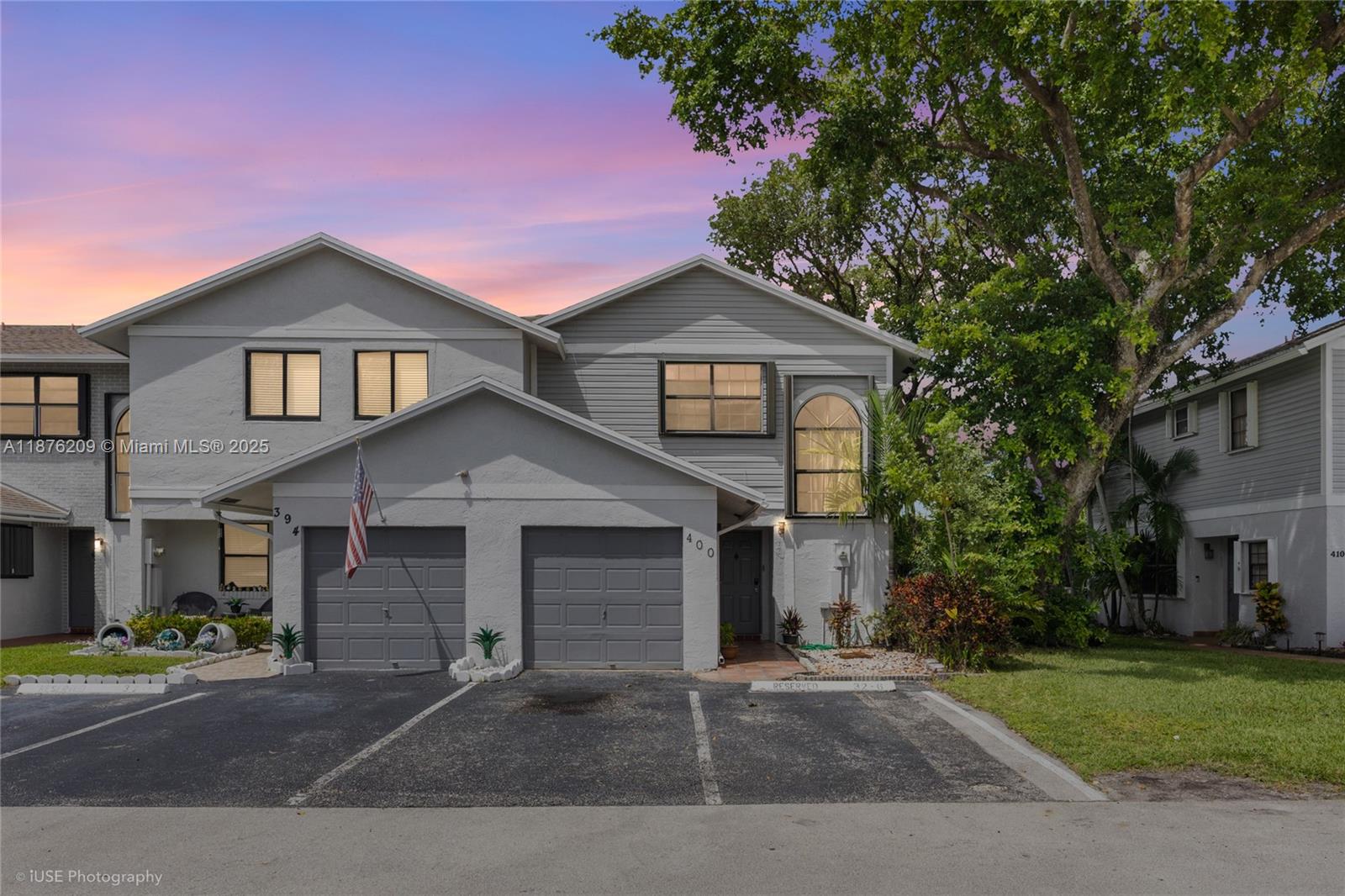 Pembroke Pointe Section T