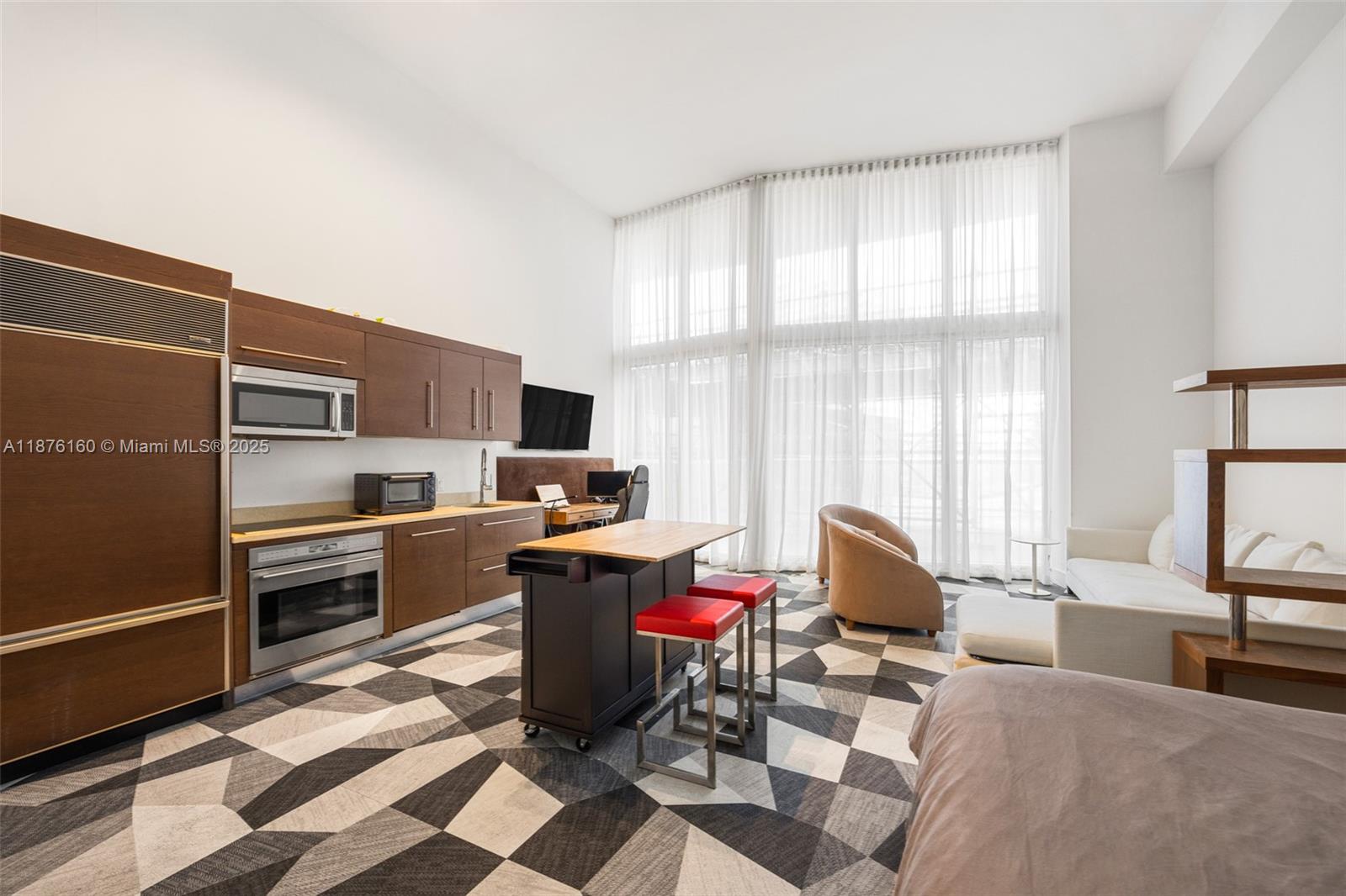 Property photo # 2