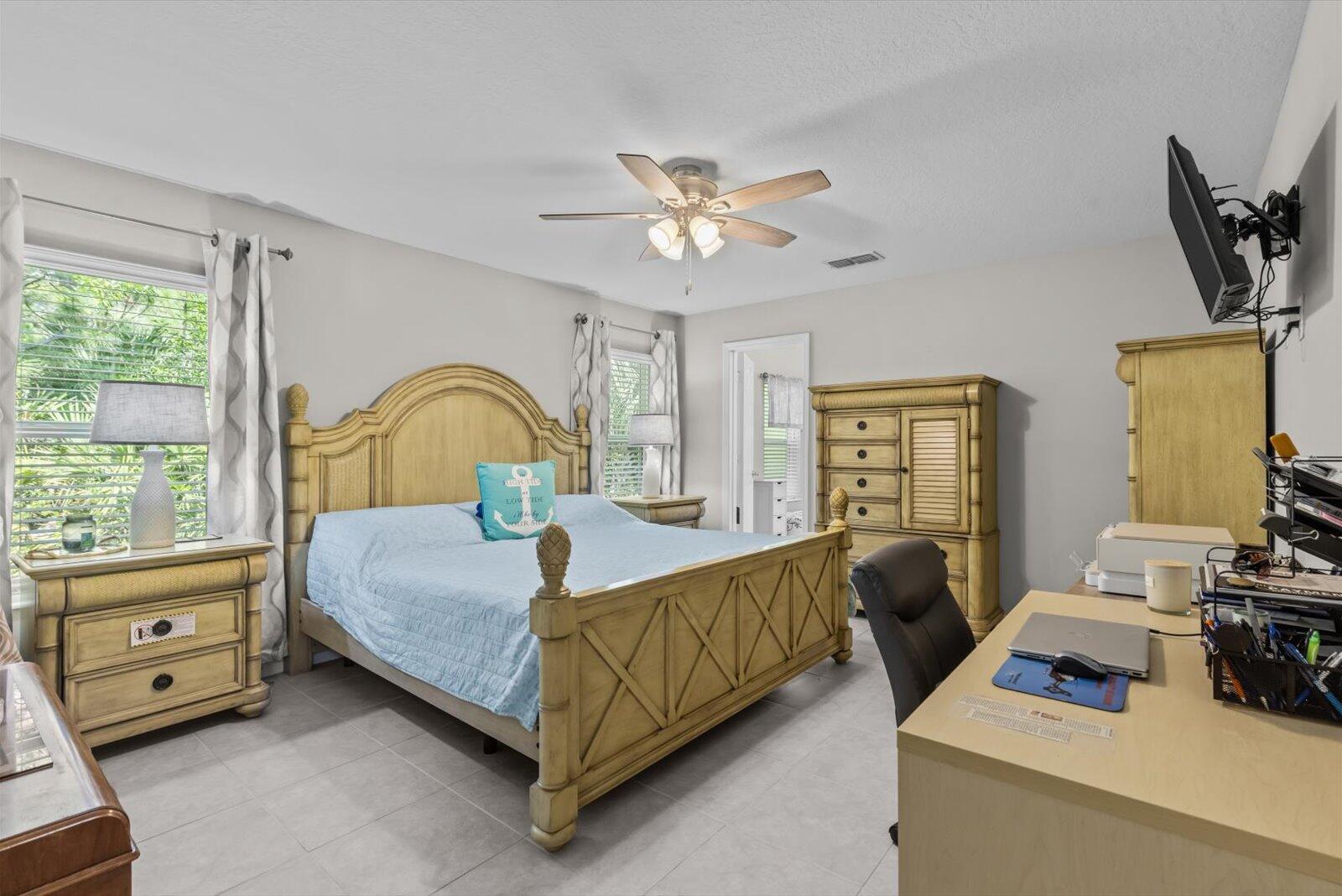 Photo 16 of home located at 5815 NW Pine Trail Circle, Port St Lucie FL