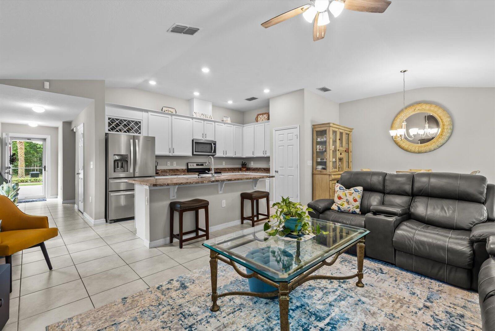 Photo 7 of home located at 5815 NW Pine Trail Circle, Port St Lucie FL