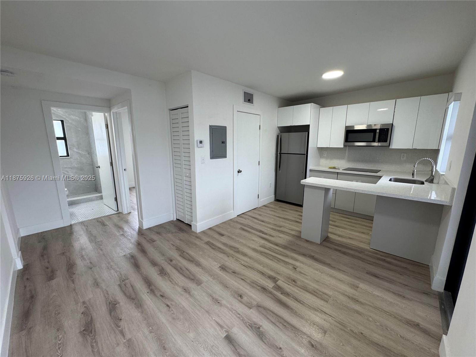 Property photo # 0