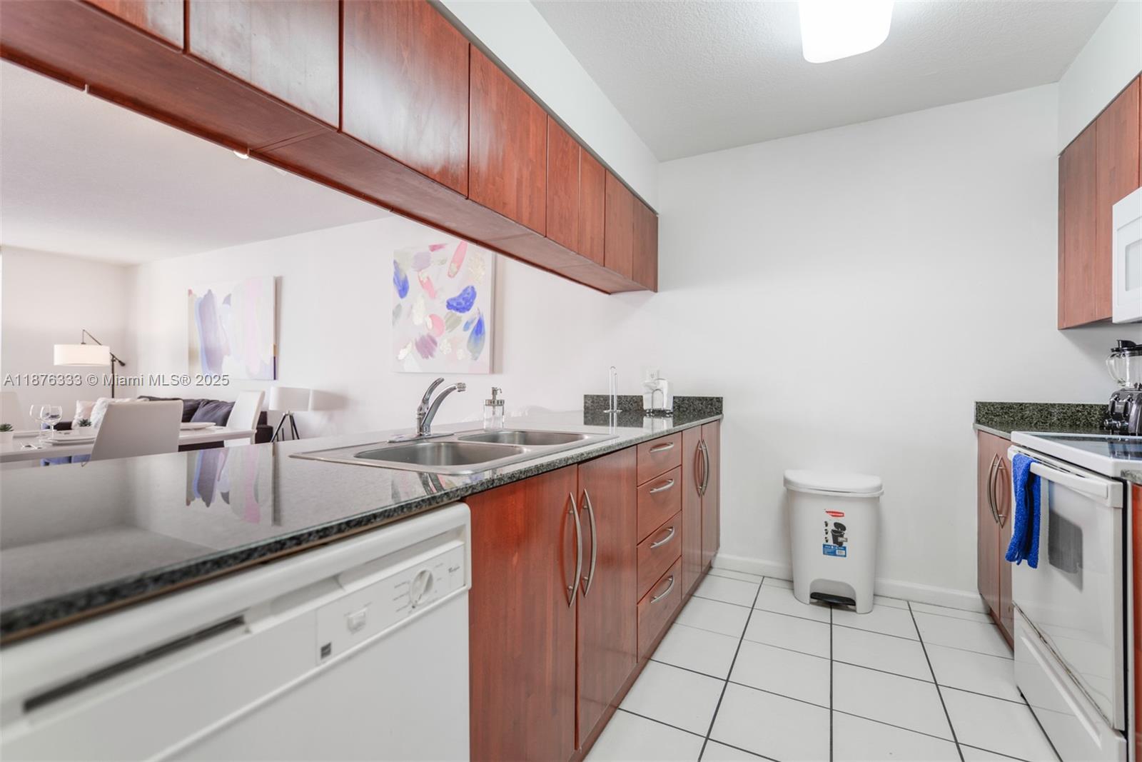 Property photo # 8