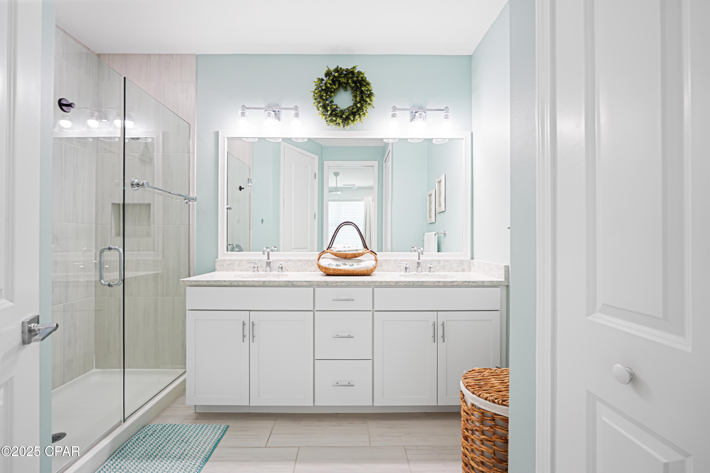 Image 23 For 8341 Fins Up Court