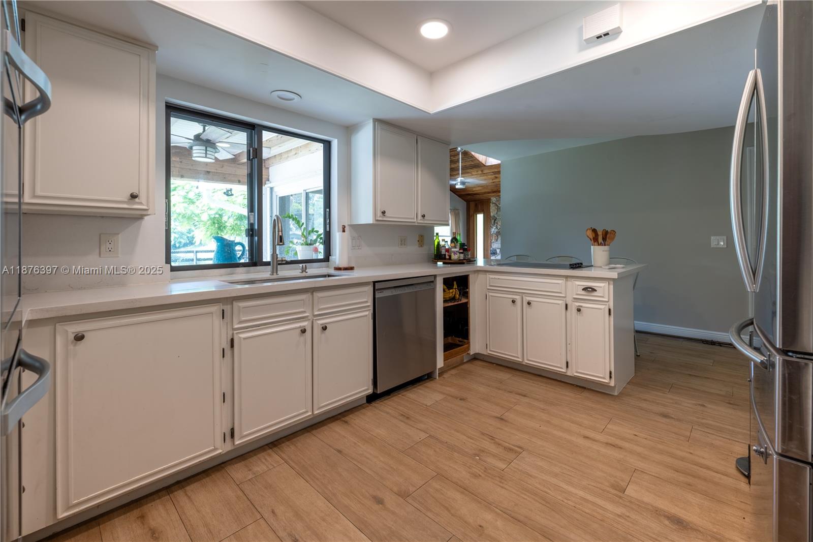Property photo # 8