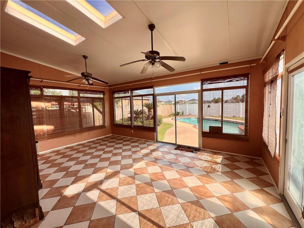 2153 Sutherland Place