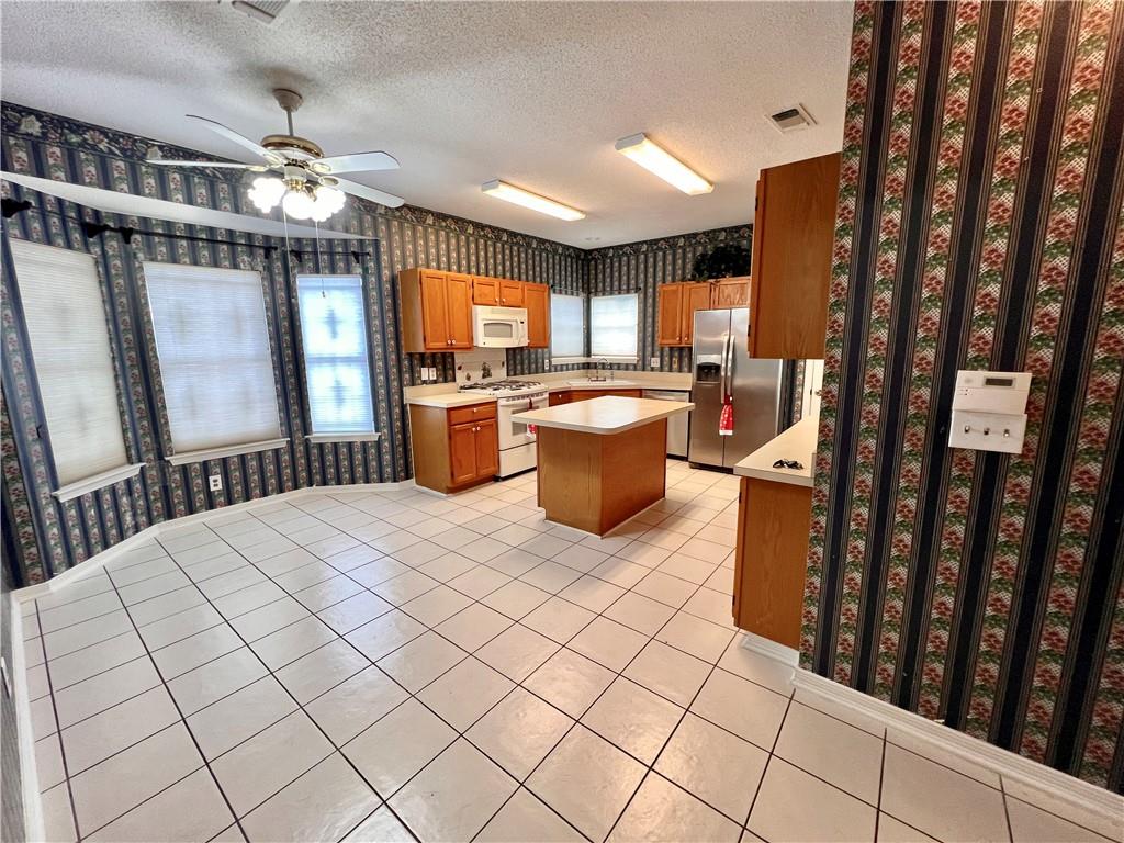 2153 Sutherland Place