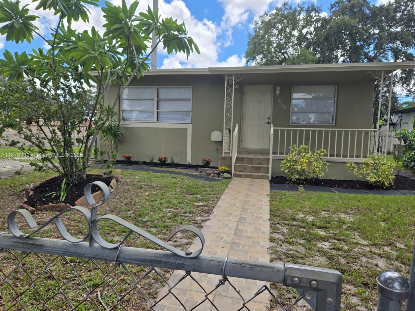 6400 Meade St, Hollywood, Florida 33024