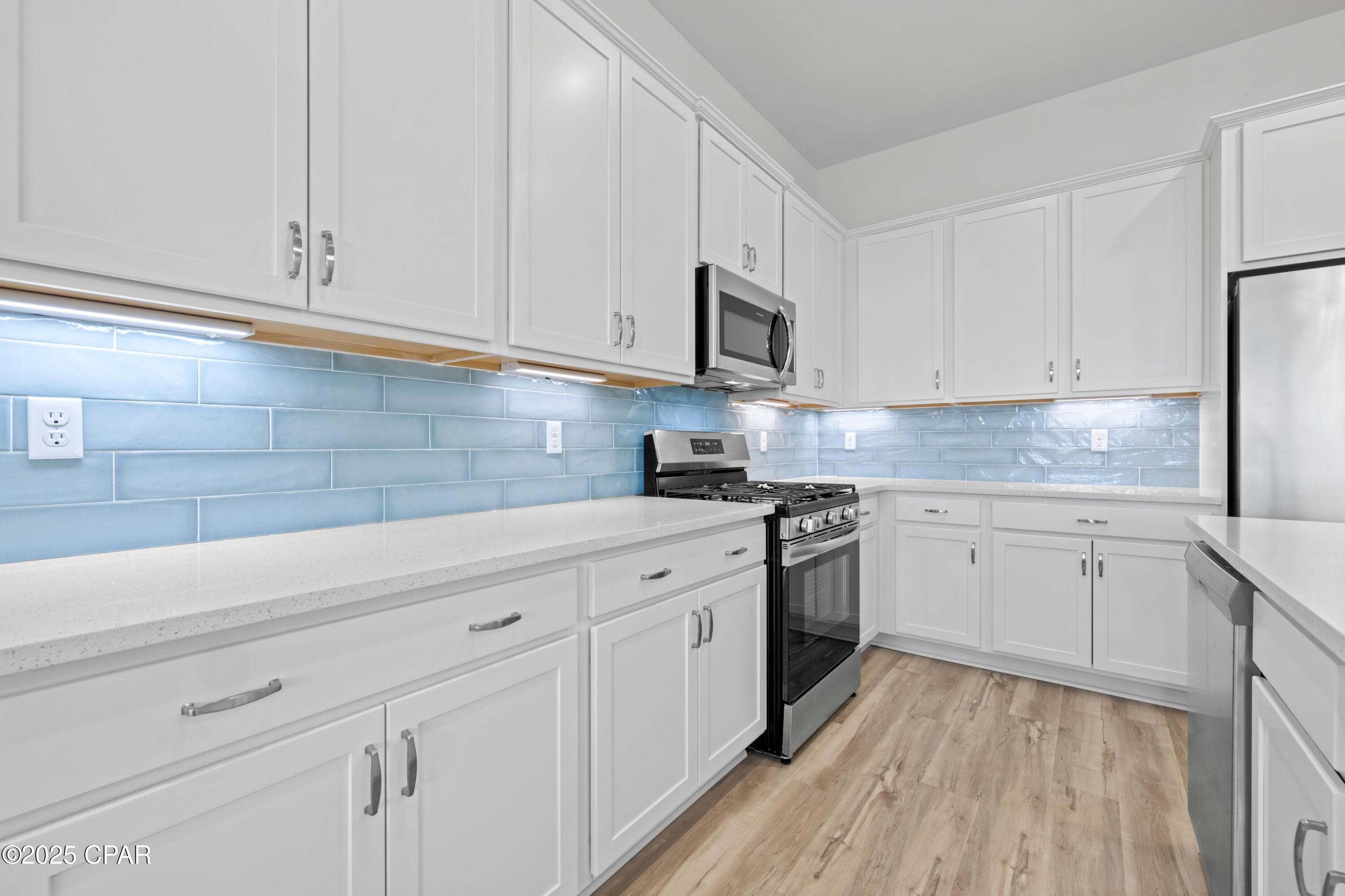 Jgvm_gxea0rzqizvz_oayvqrivs5cgxjwfayw4etvxq