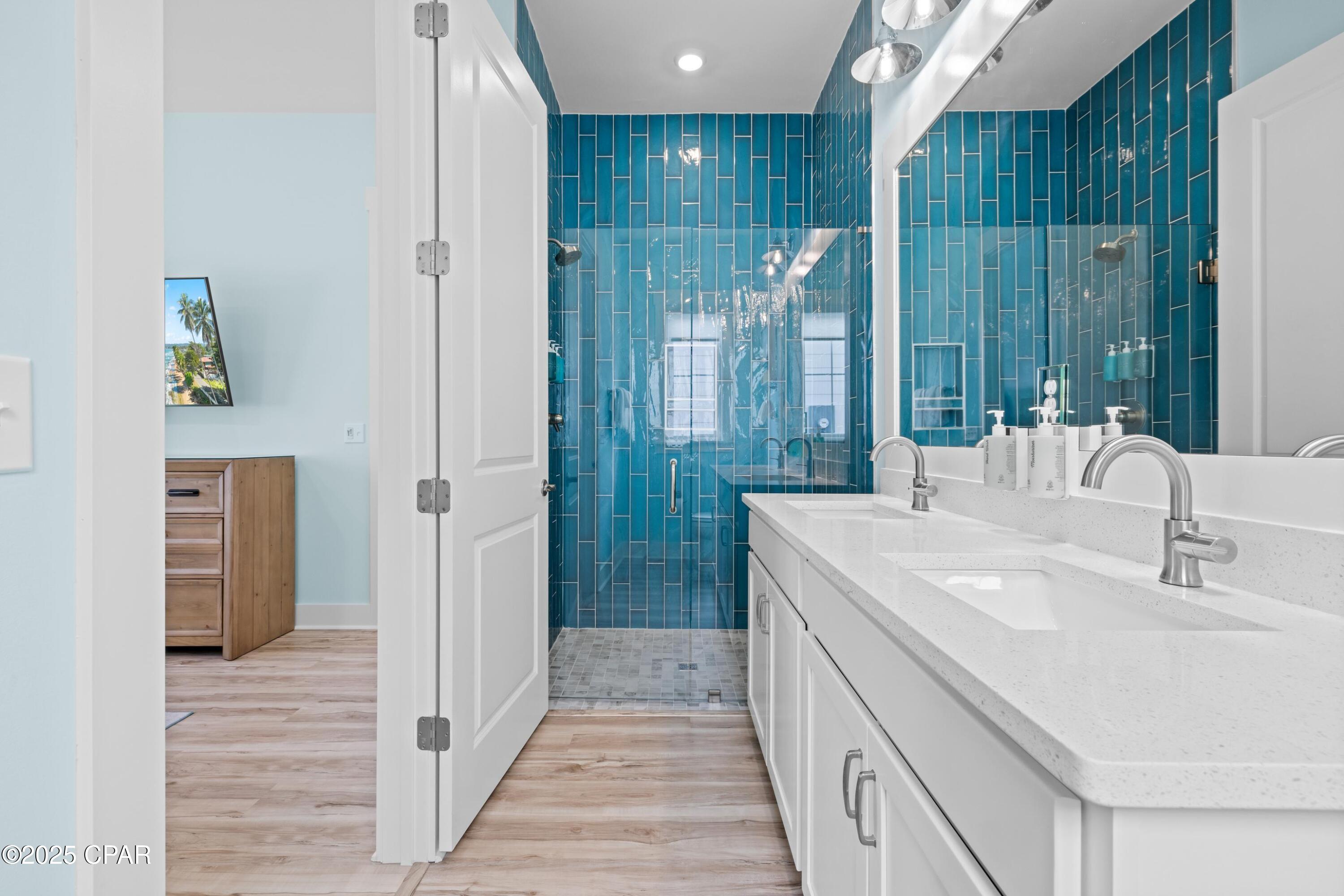 Auf3nj6ynneaedqowov6dvuv50gbypyncvrexreaz6c