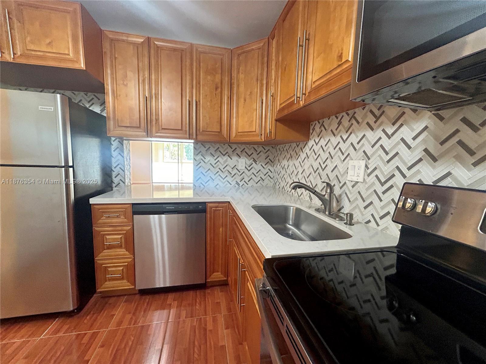 Property photo # 9