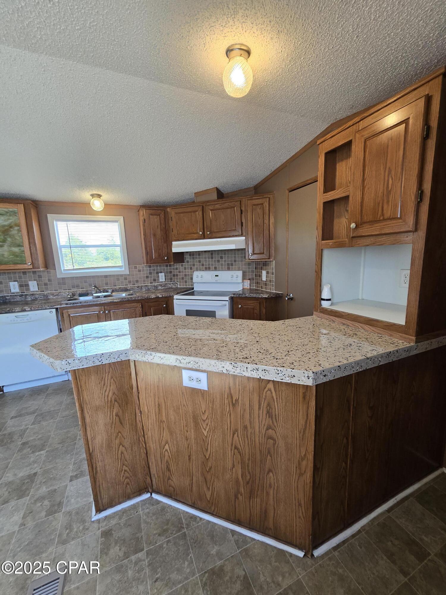 H_6uaiz90nye2kwcygu0zhhu_ipnwvvmwyp2c1bakyo