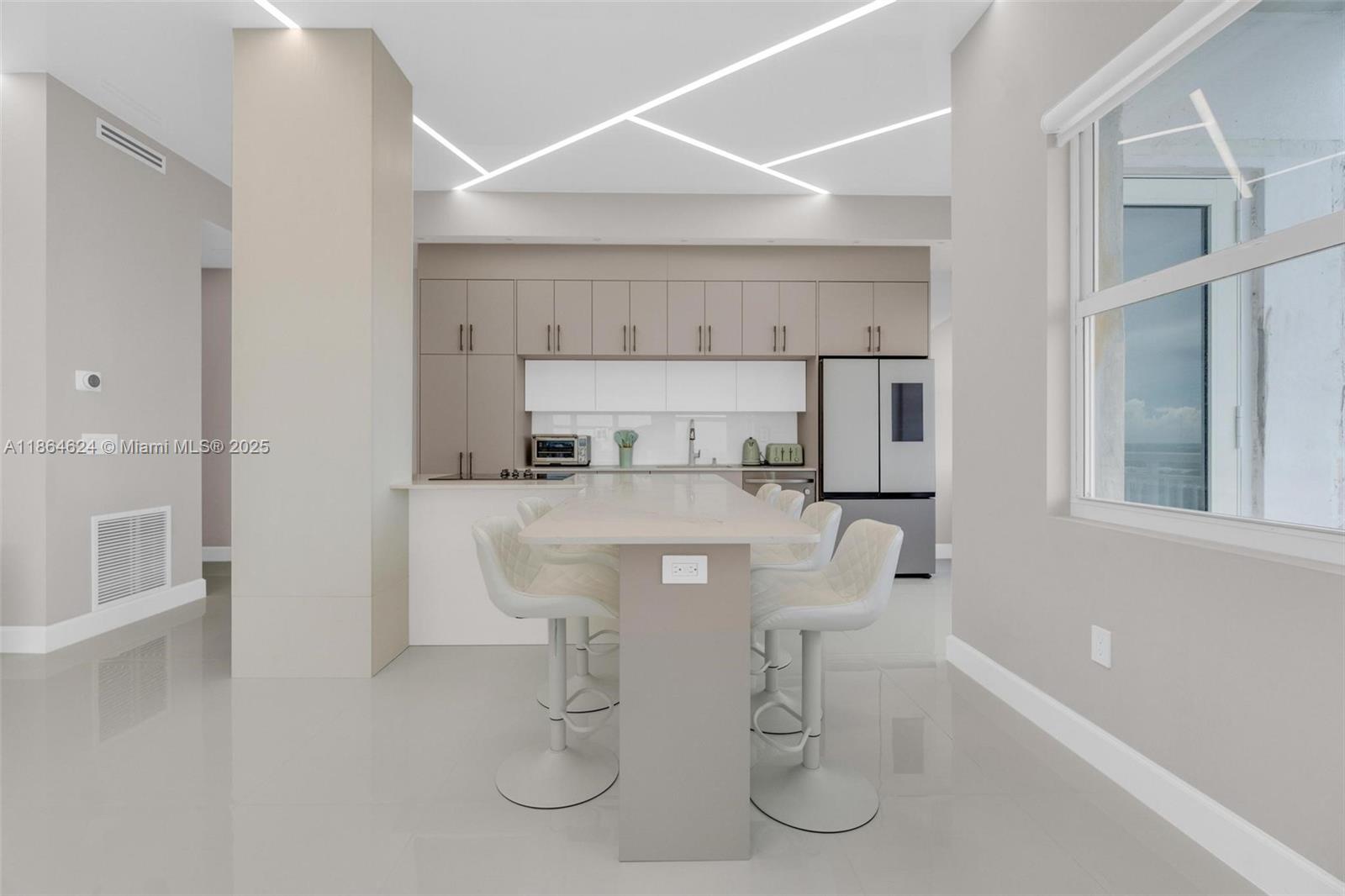 18011 Biscayne Blvd Unit P H04, Aventura, Florida 33160