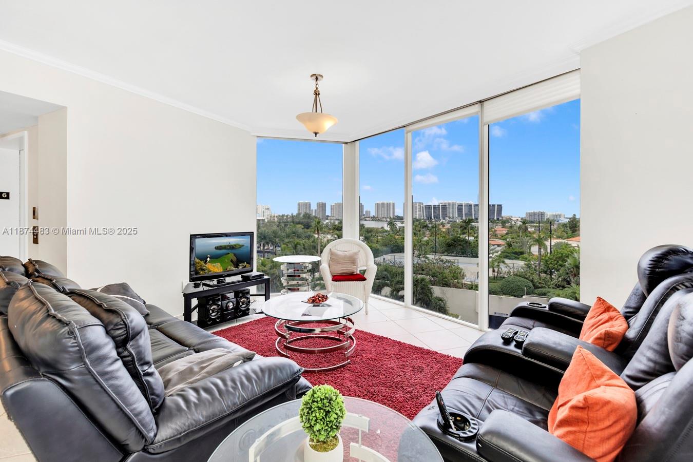 Property photo # 6