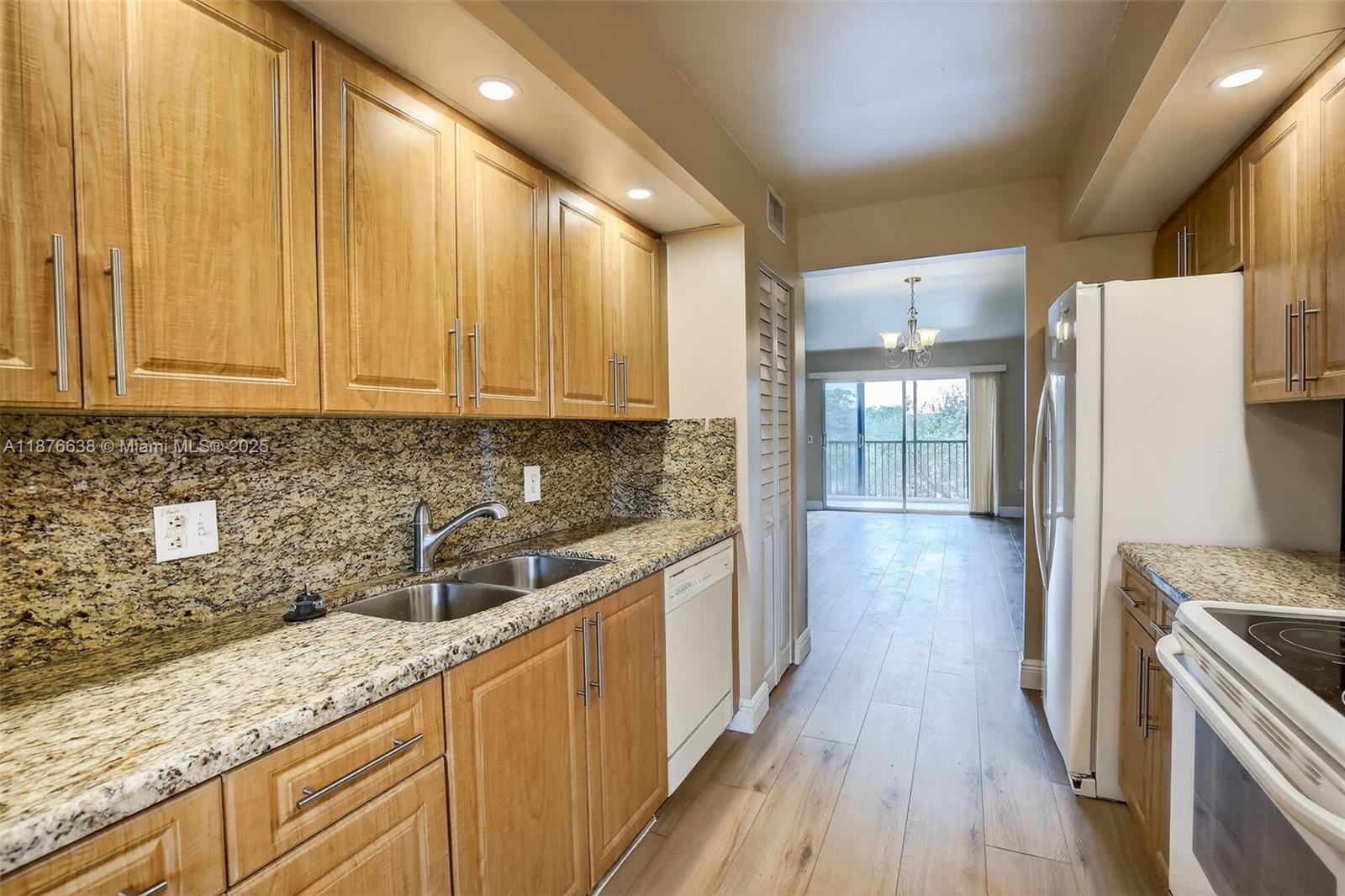 Property photo # 6