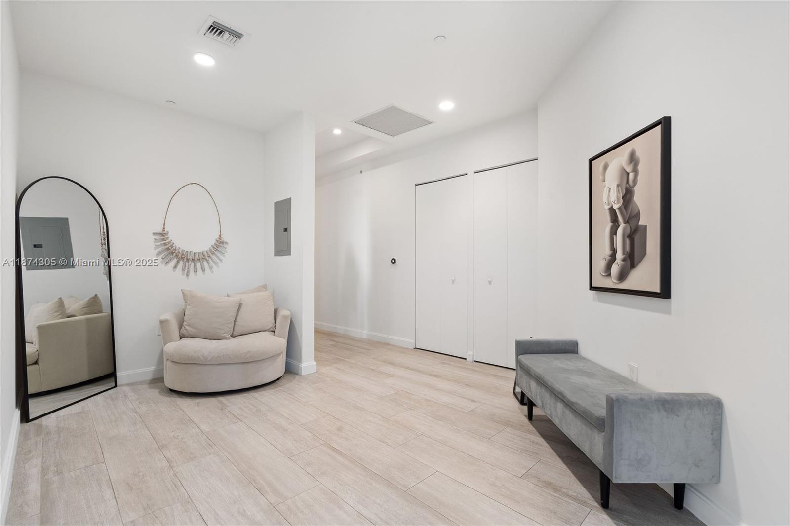 Property photo # 2