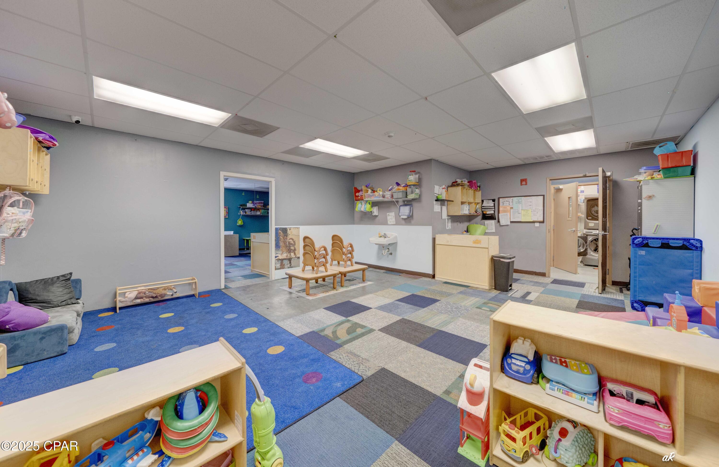 2fqujyaglg0 5j6qjugzhwlloyq9x Xmtjdnz2 No7w