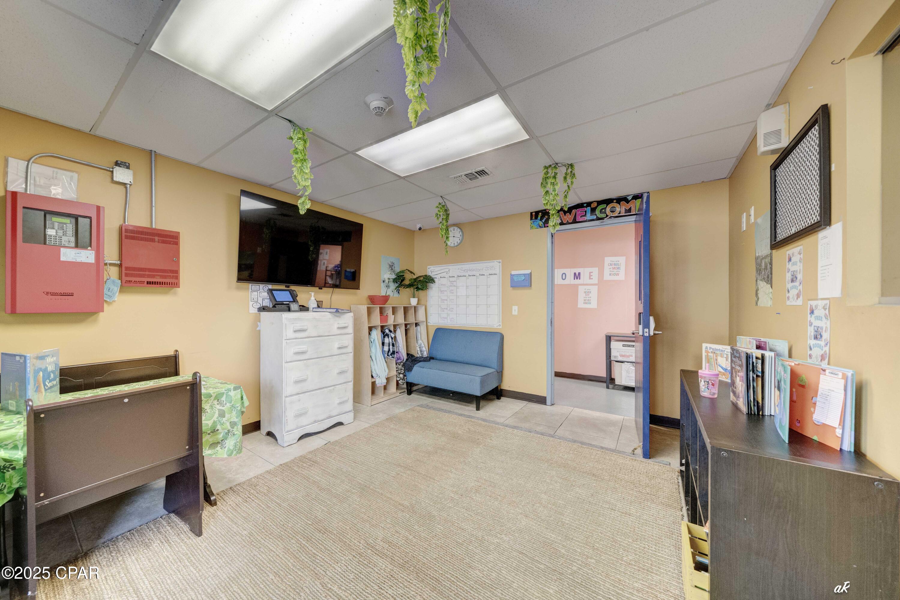 E8op5lykyu5w6kzcxnhzhwofje1fg6wnh_bjfbcdka8