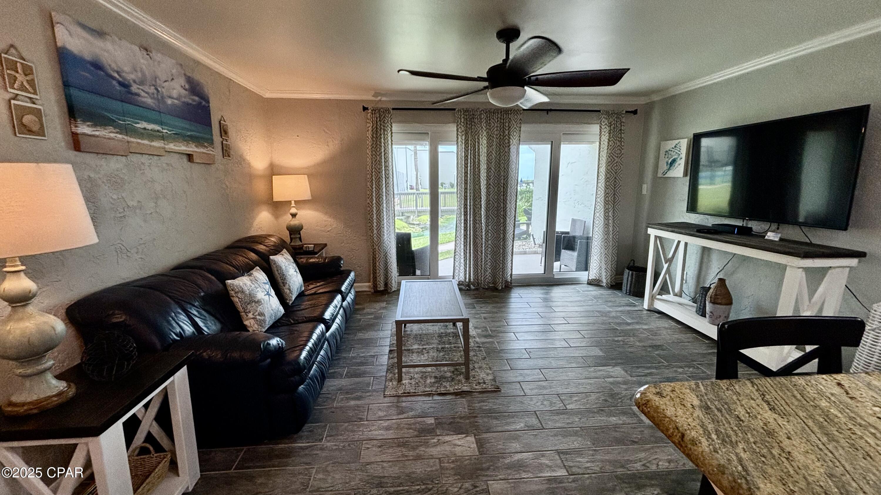 Image 18 For 8727 Thomas Drive D5