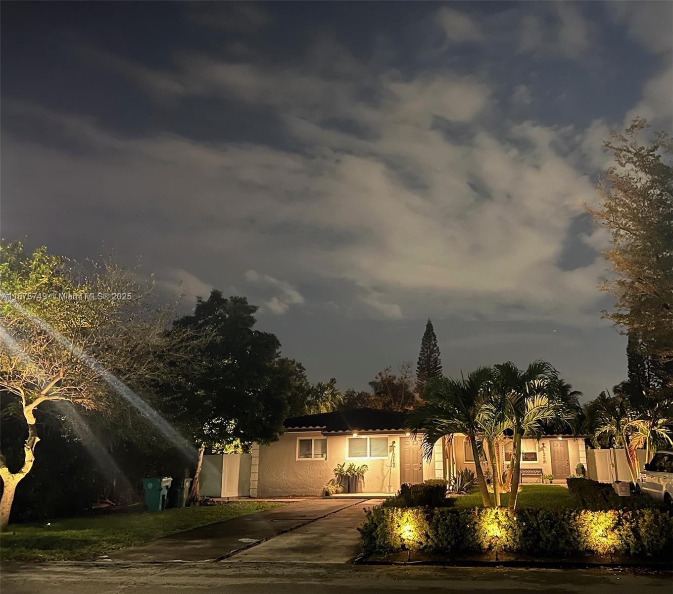 Property photo # 0