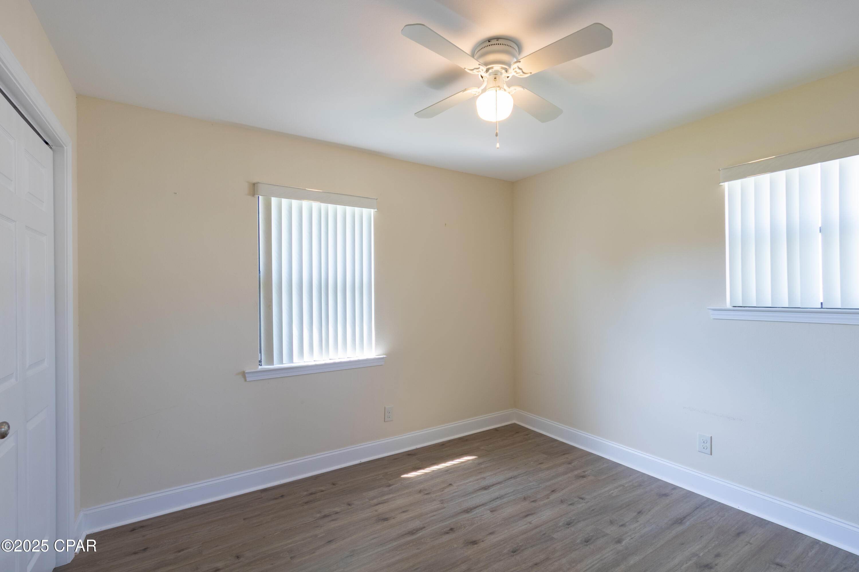 Image 16 For 510 Venetian Way