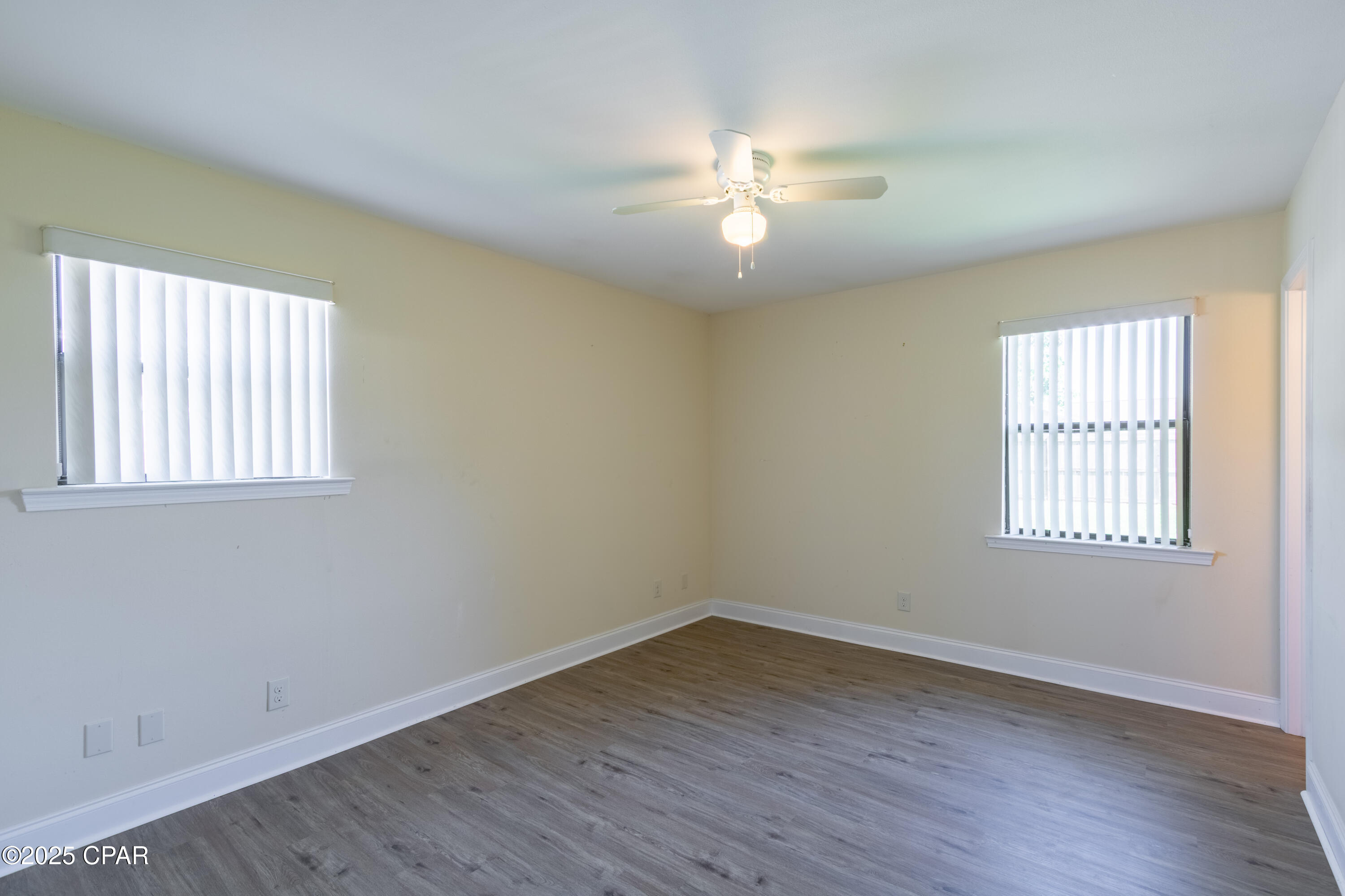 Image 20 For 510 Venetian Way