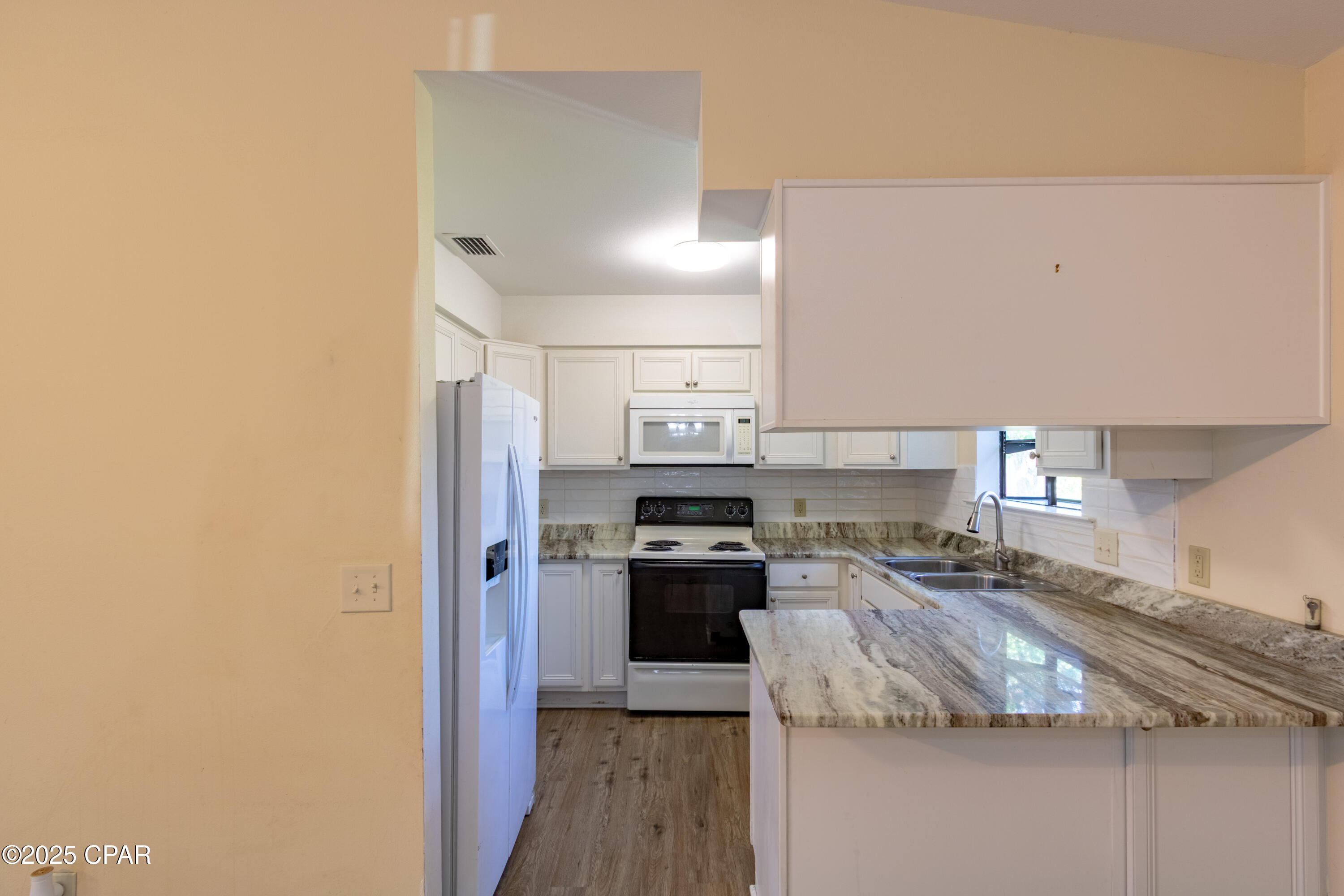 Image 7 For 510 Venetian Way