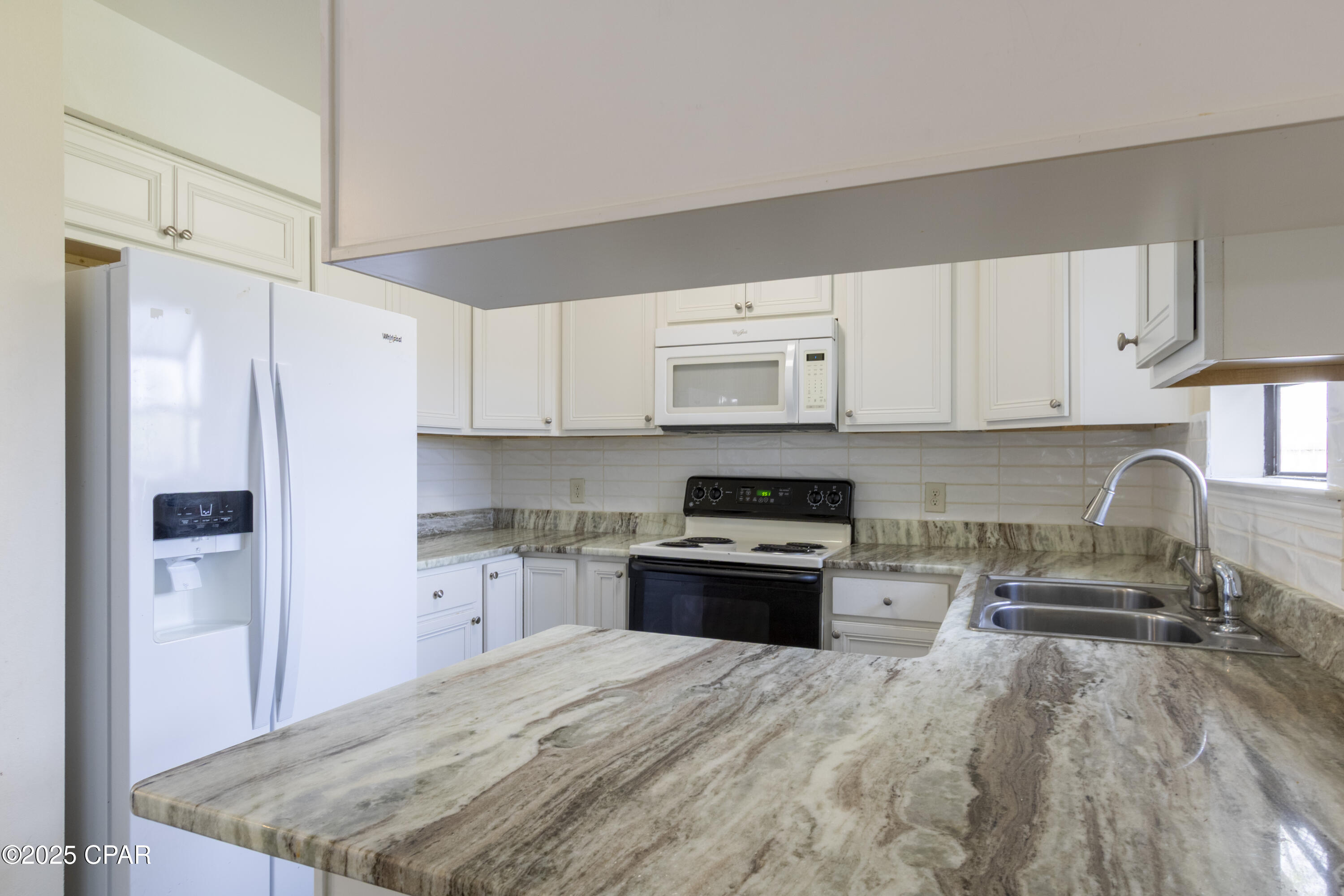 Image 8 For 510 Venetian Way