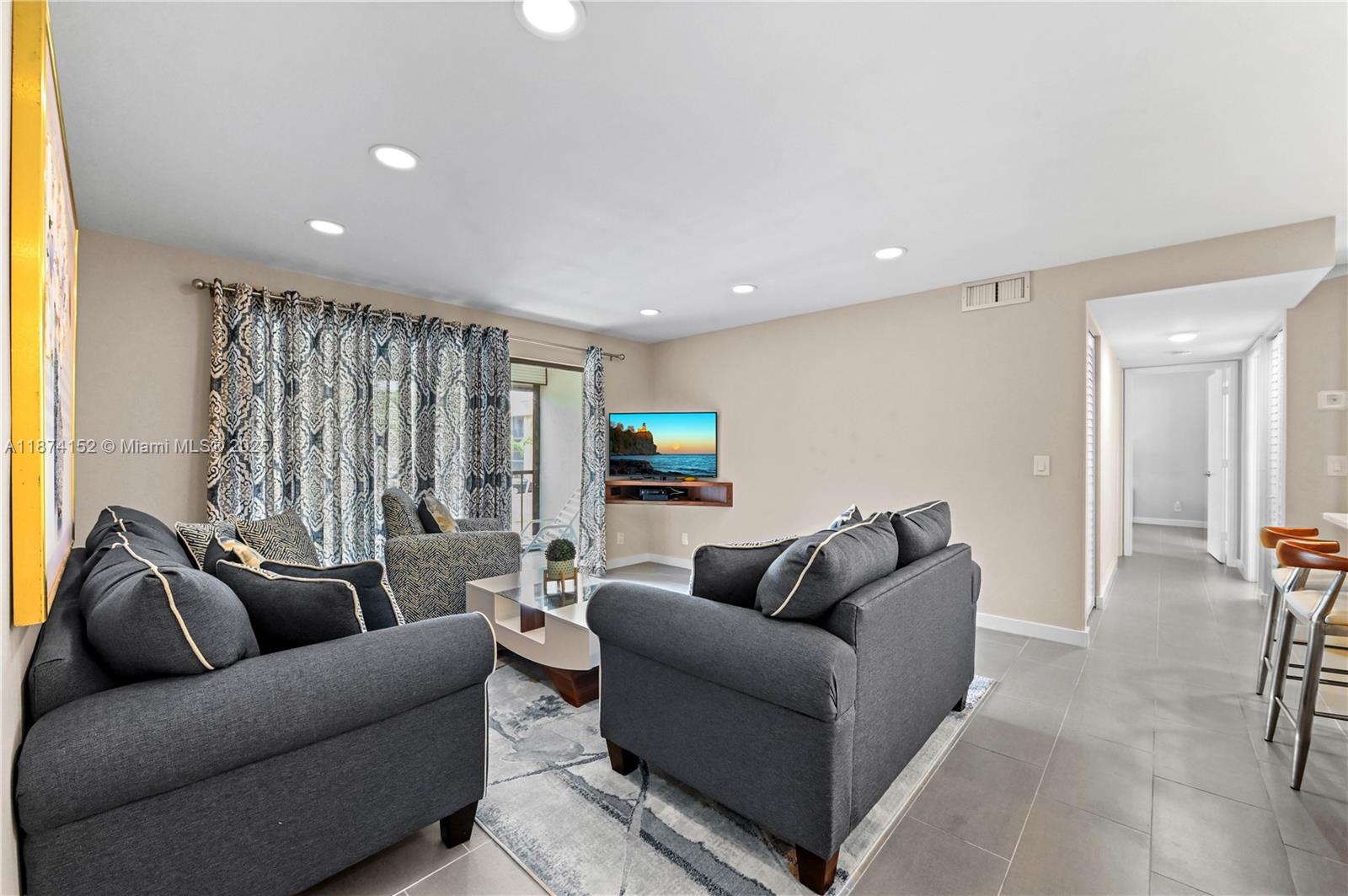 Property photo # 7