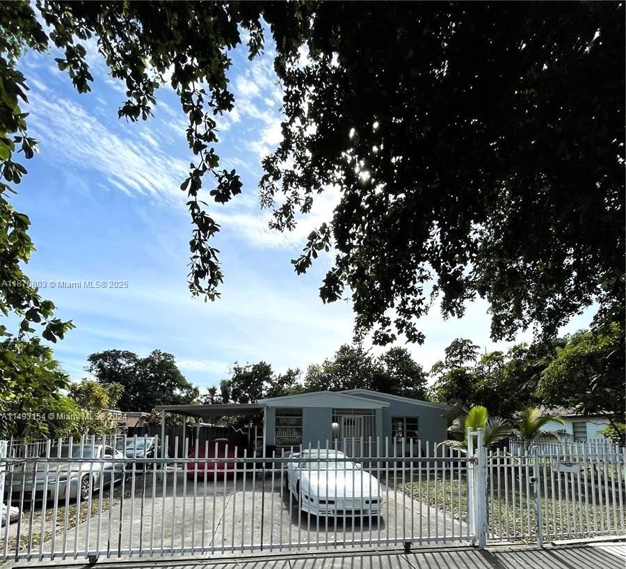 110 120 Ter, North Miami, Florida 33168