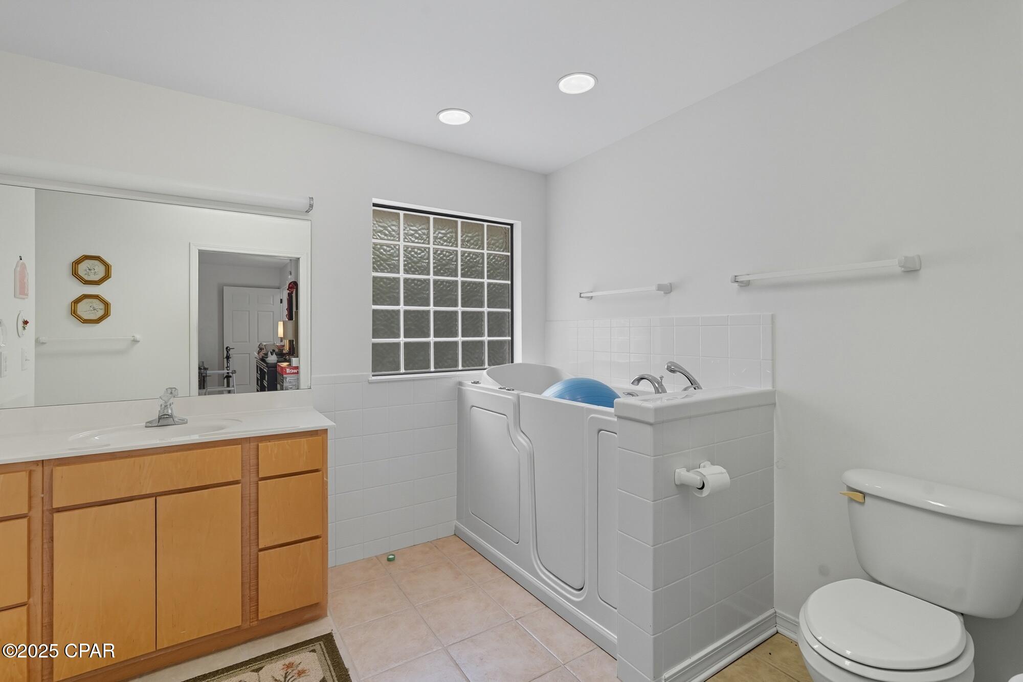 Nuv3fr7zbc8gxnhohc3ezsne6yjcmcjbqb6jcnefn3a