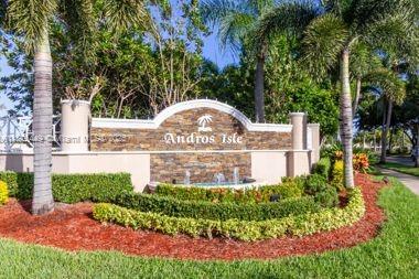 8525 Pine Cay, West Palm Beach, Florida 33411