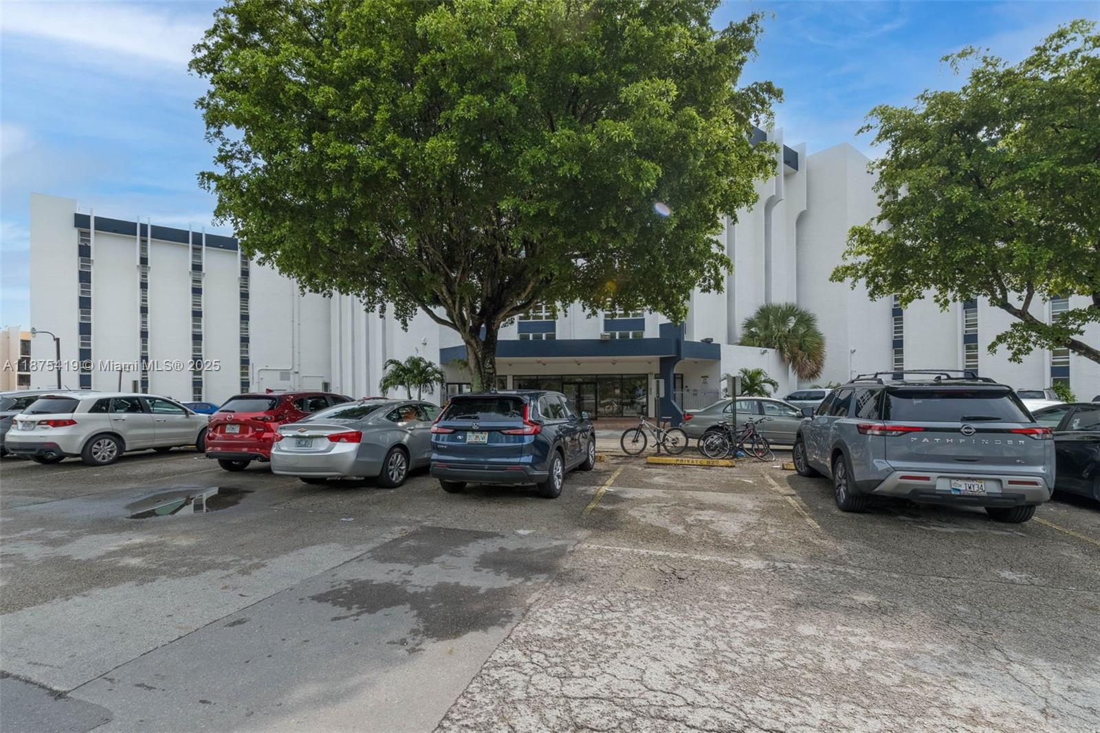 Property photo # 0