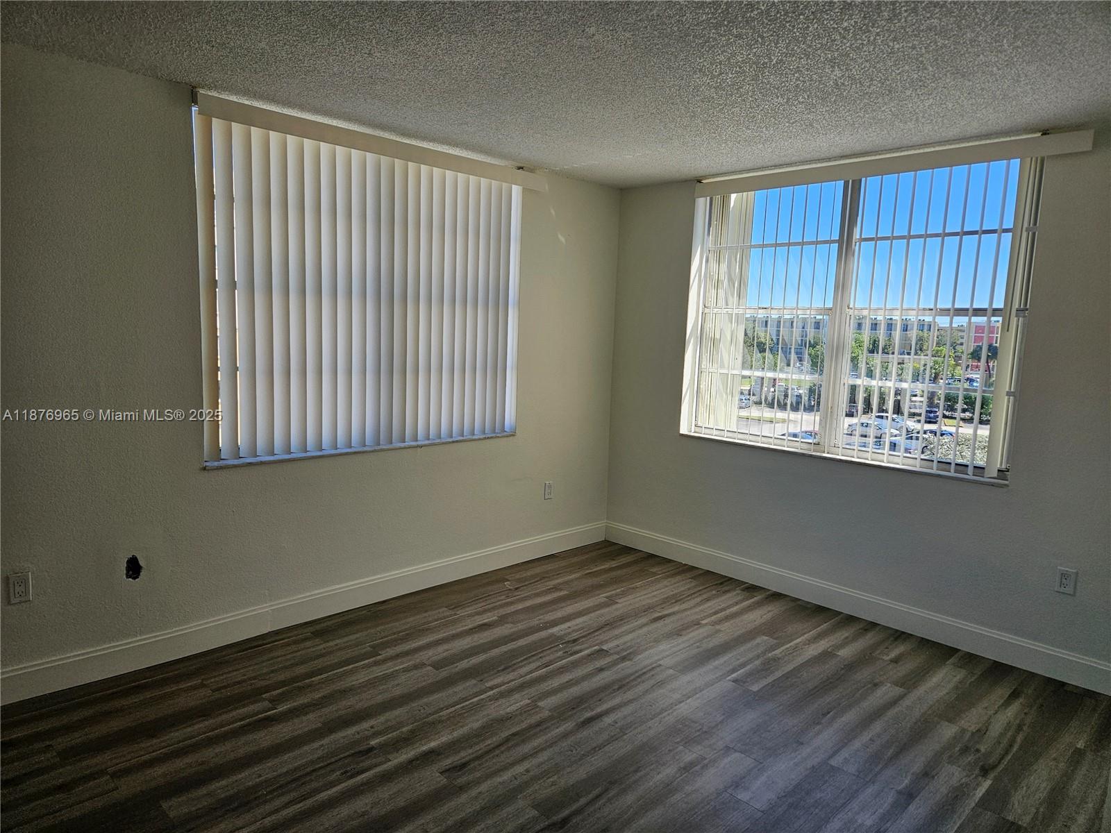 Property photo # 9